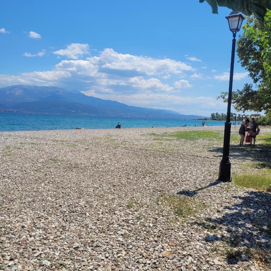 Soficos Sea View Apartment Nafpaktos Luaran gambar