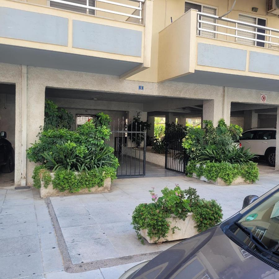 Soficos Sea View Apartment Nafpaktos Luaran gambar